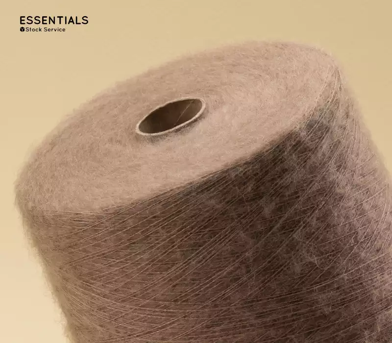 Kid Silk: 72% Kid Mohair (28.5 mic.) / 28% Mulberry Silk